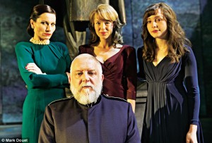 article-2611557-1D5253DD00000578-64_634x430